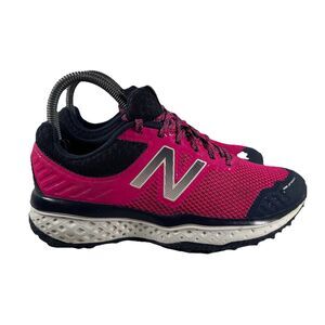 New Balance 620 V2 Lace Up Athletic Trail Running Shoes Women's 6 WIDE